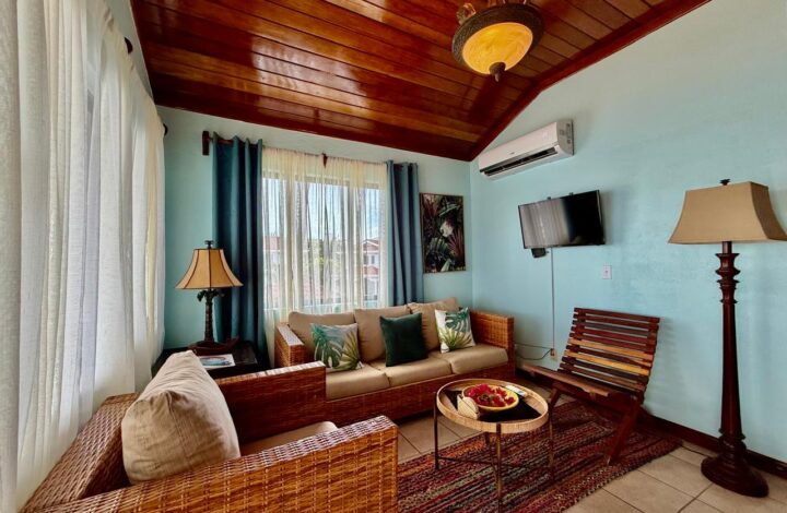 Apartment 21B
